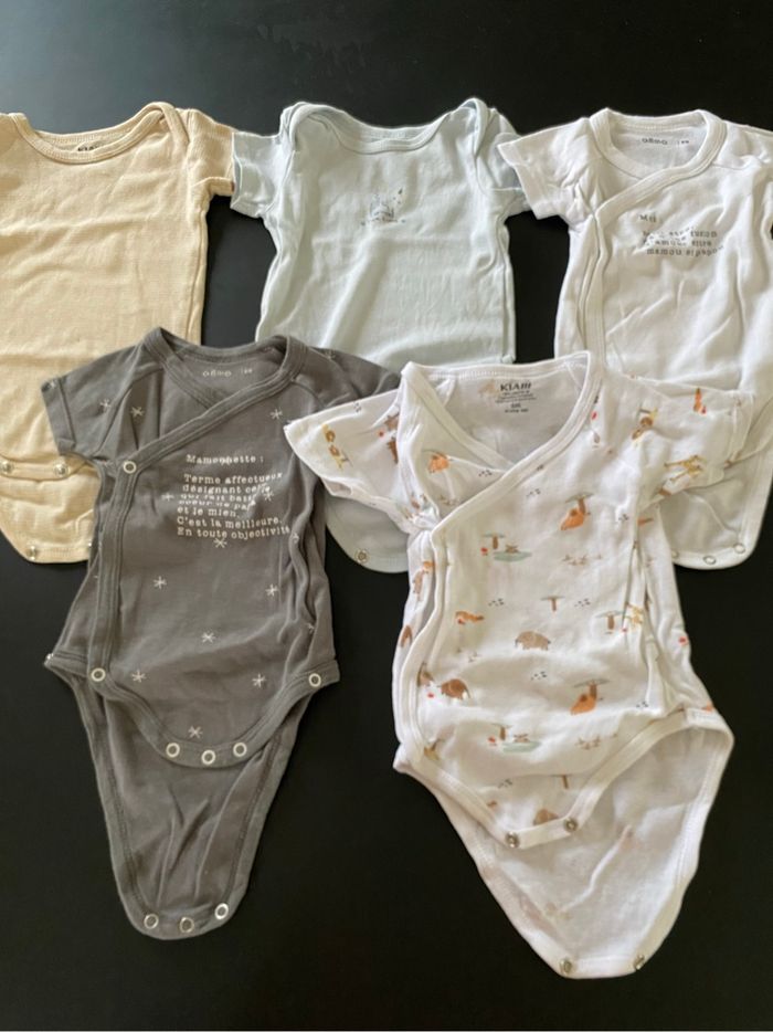 Lot vêtements 6 mois - photo numéro 2