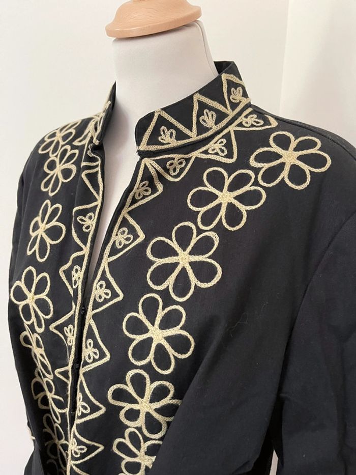 Manteau / pardessus noir brodé - Almatrechi - photo numéro 2