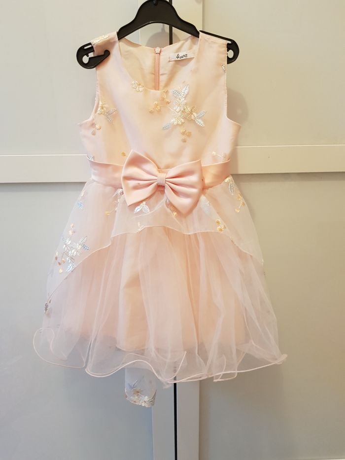 Robe avec détails broderie