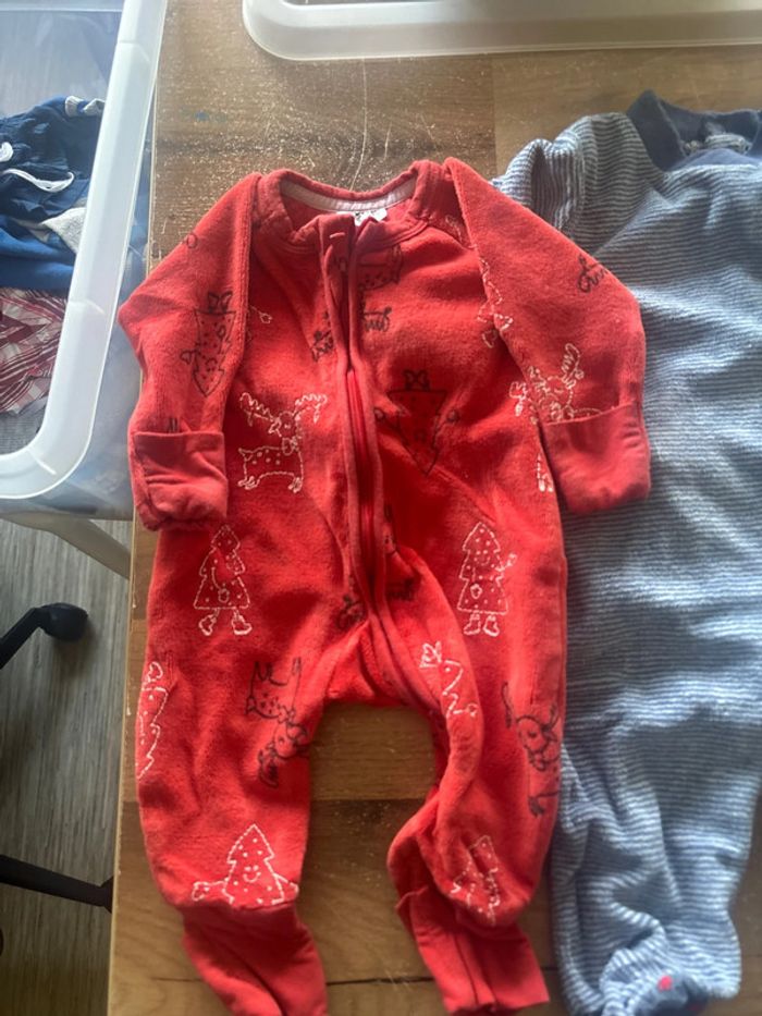 Lot pyjama 3 mois - photo numéro 2