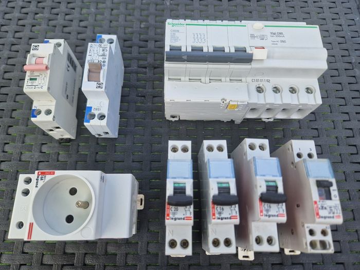 Lot pour tableaux électriques