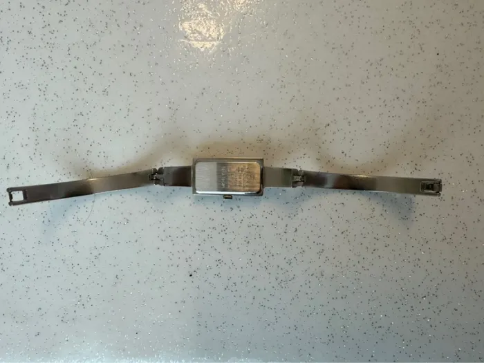 Montre bracelet femme - photo numéro 4