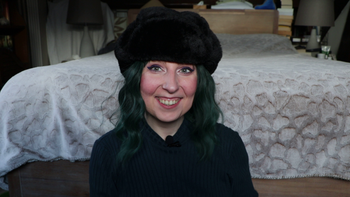 Chapeau russe chapka oushanka en fausse fourrure noire