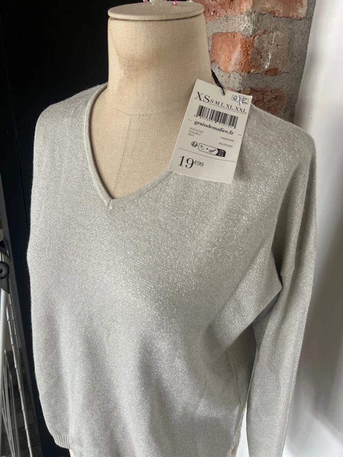 Jolie pull fil argenté - photo numéro 2
