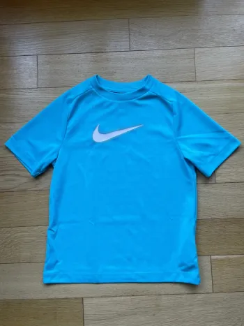 T shirt dry fit Nike 8/9 ans