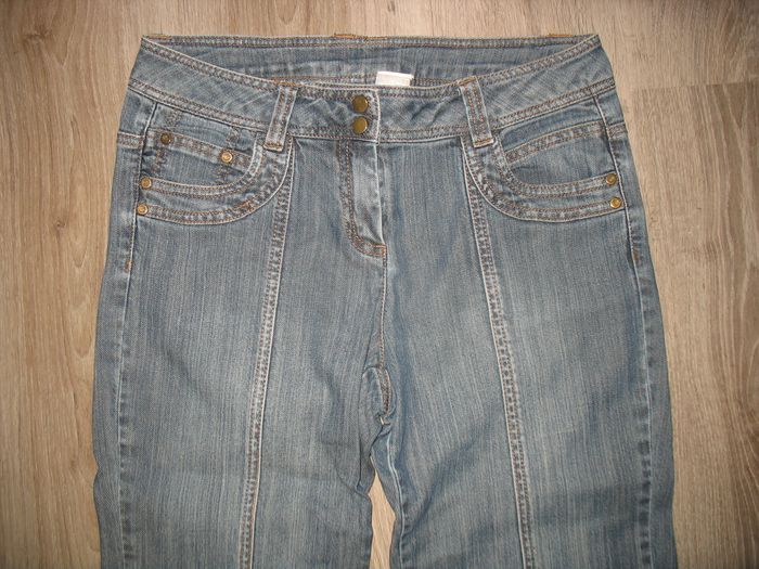 PANTACOURT JEAN BLEU DÉLAVÉ "CAMAÏEU" - TAILLE 40 - n°02 - photo numéro 4