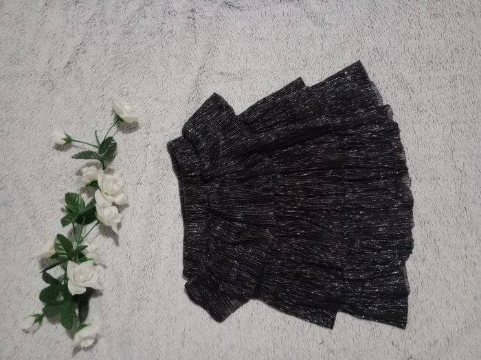 Jupe 8 ans noire argenté c84