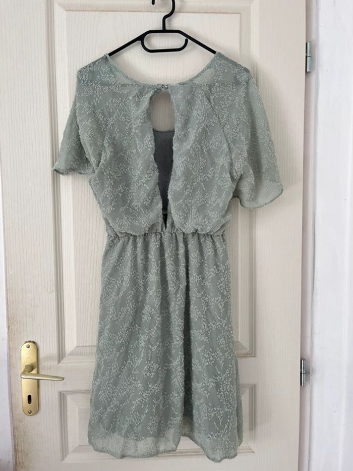 Robe manche courte dos nu - photo numéro 3
