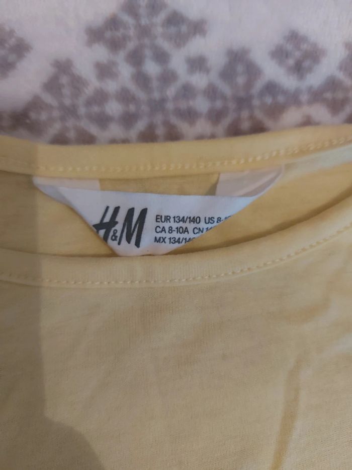 Tee shirt H&M jaune pâle 8 - 10 ans - photo numéro 3