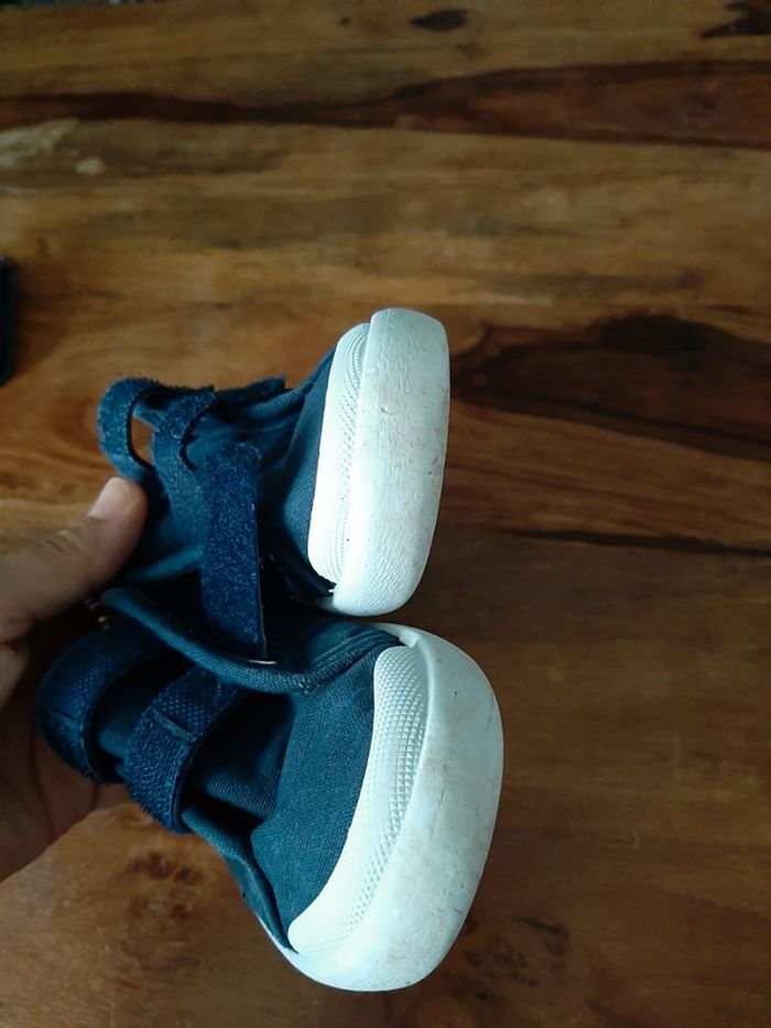 Chaussures garçon taille 28 - photo numéro 3