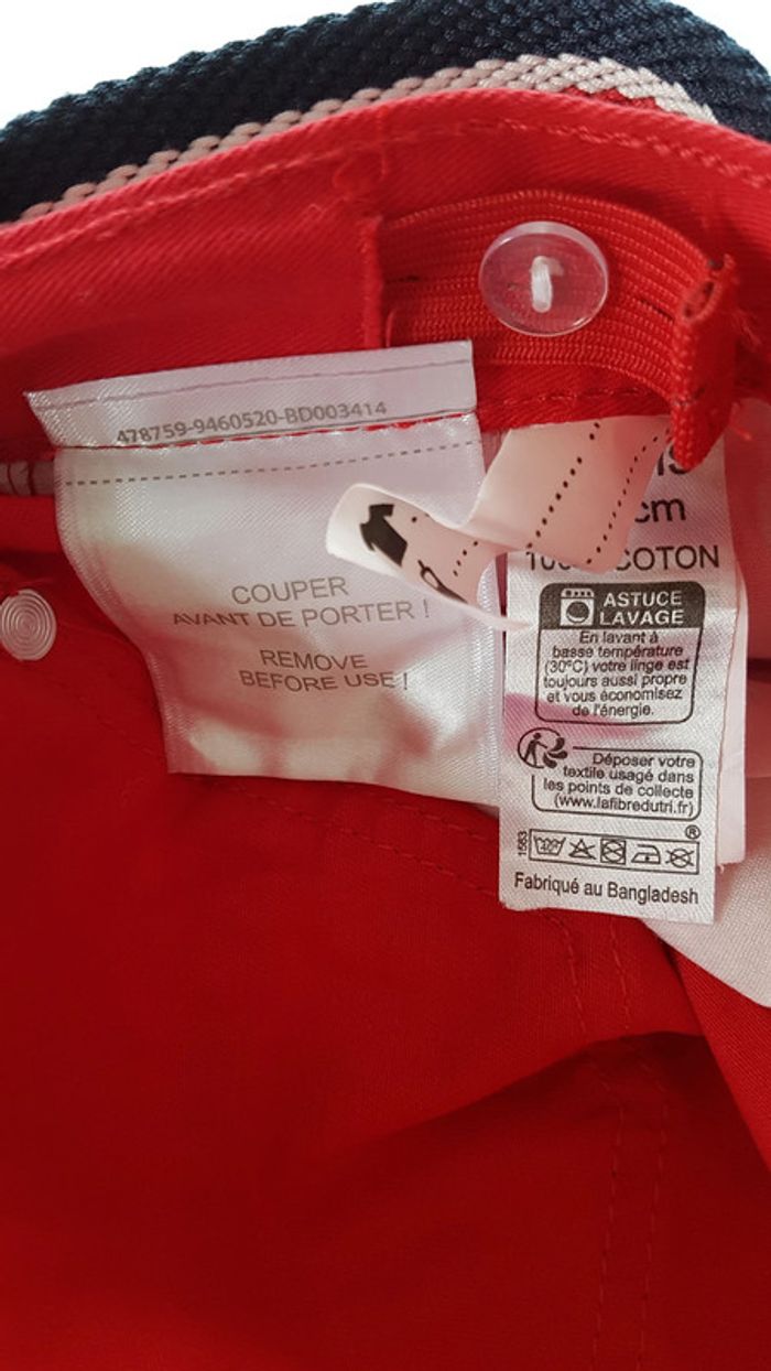 Pantalon rouge avec ceinture neuf 10 ans - photo numéro 5