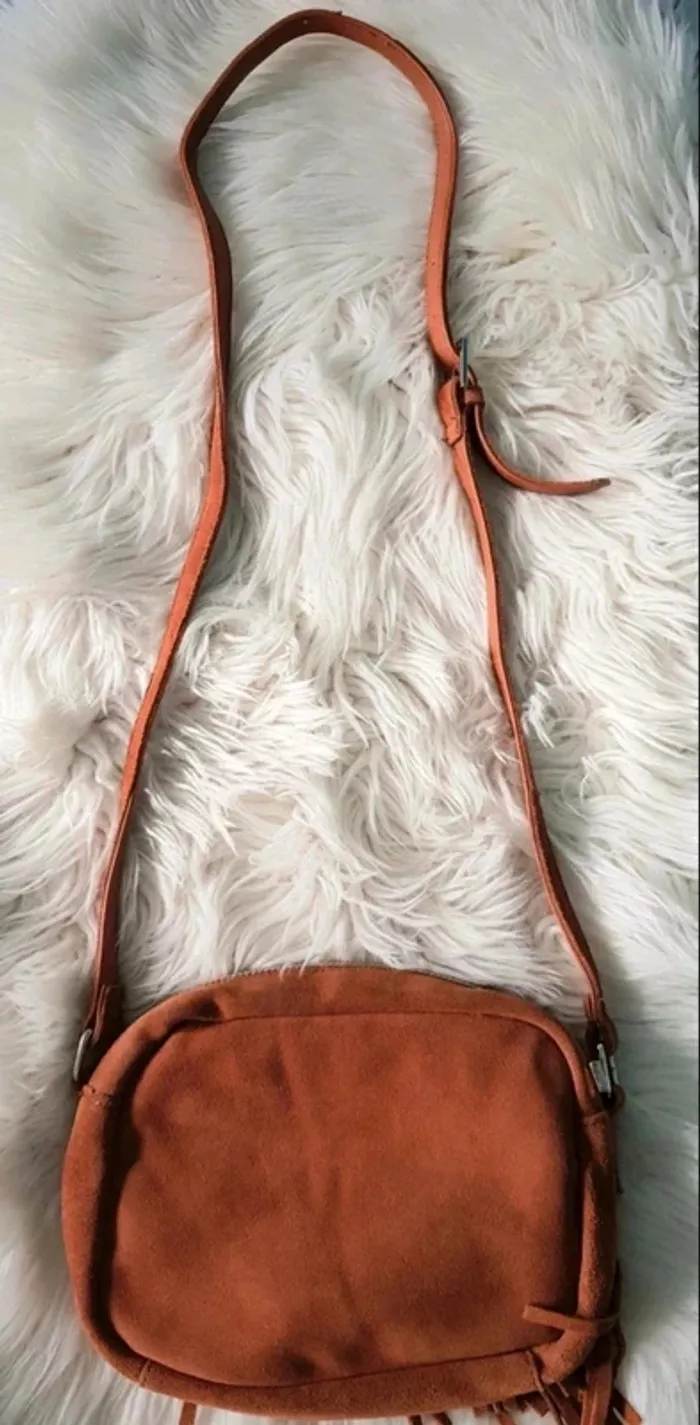 👜Magnifique petit sac en croute de cuir camel pimkie neuf jamais porté - photo numéro 4