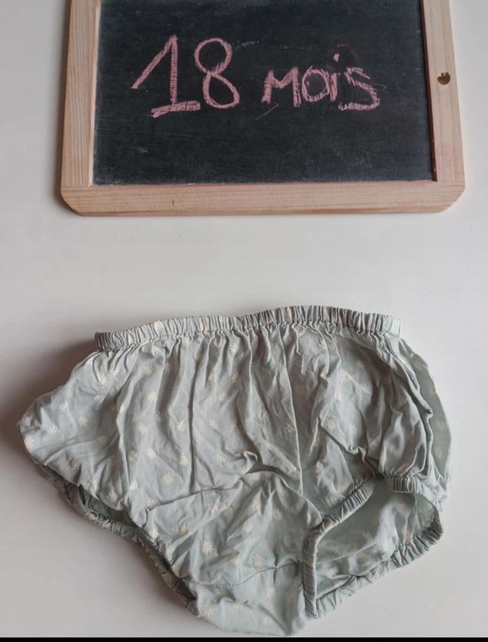 Culotte taille 18 mois en très bon état