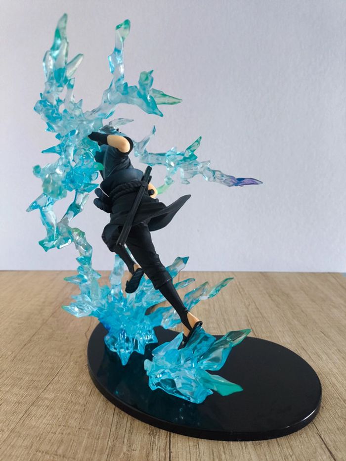 Naruto Figuarts Zero Sasuke Uchiha Bandai 21CM - photo numéro 6