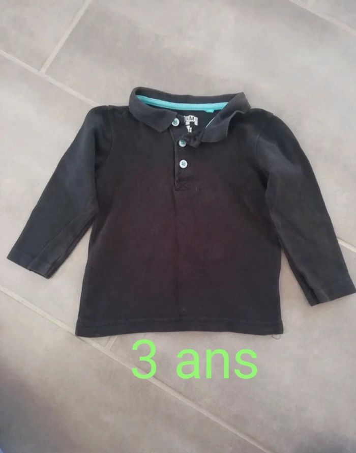 🎉Tee shirt polo noir taille 3 ans bon état - photo numéro 2