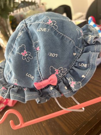 18 mois/ très beau chapeau love !