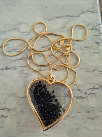 Collier dore coeur strass noir