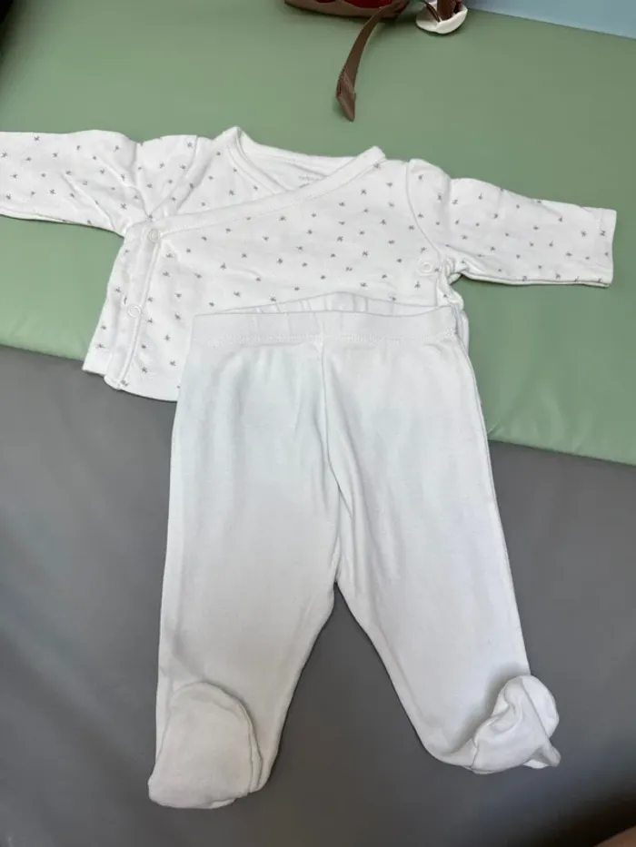 ensemble petit bateau 1 mois