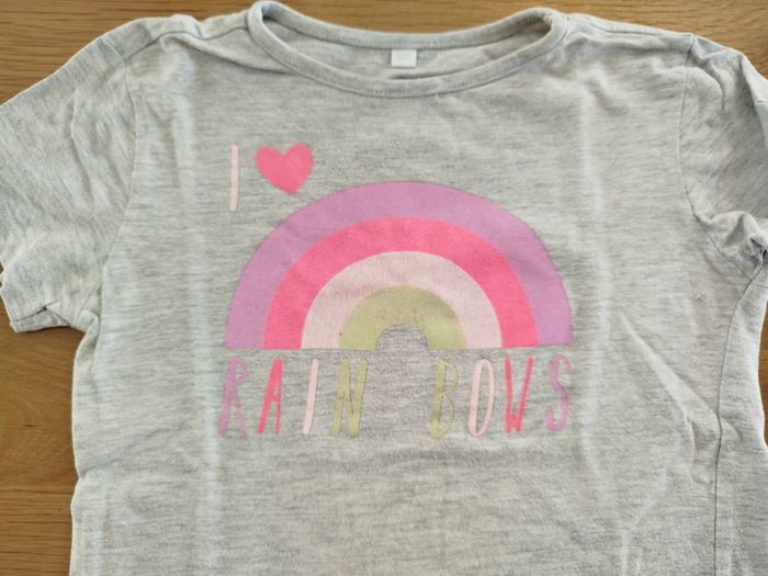 Tee-shirt arc en ciel - photo numéro 3