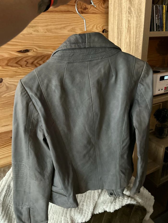 Veste en cuir - photo numéro 2