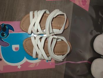 Sandales taille 20 21