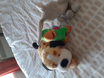 3 peluches en très bon état