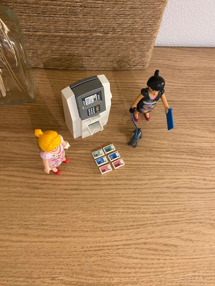 Distributeur et personnages Playmobil - photo numéro 2