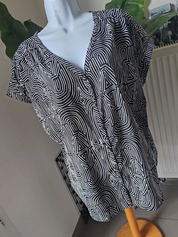 Haut léger et fluide taille 46