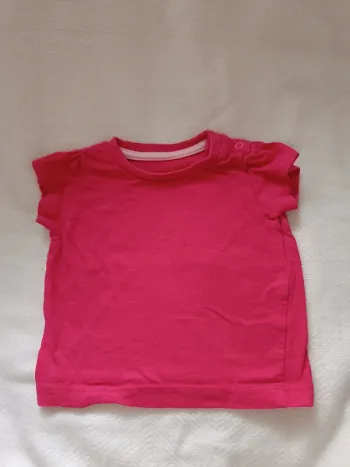 🎀 t-shirt rose fushia uni taille 0/3 mois Primark 🎀