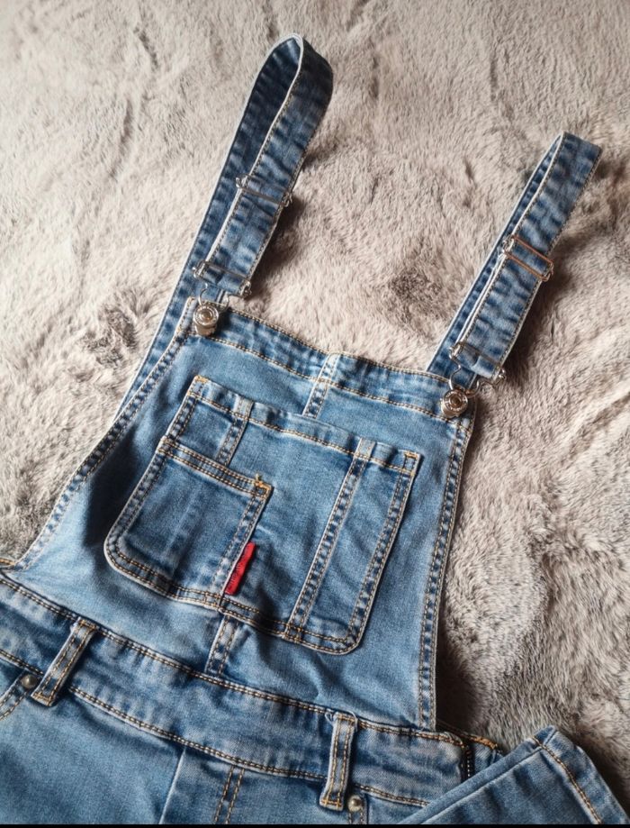Salopette en jean - photo numéro 3