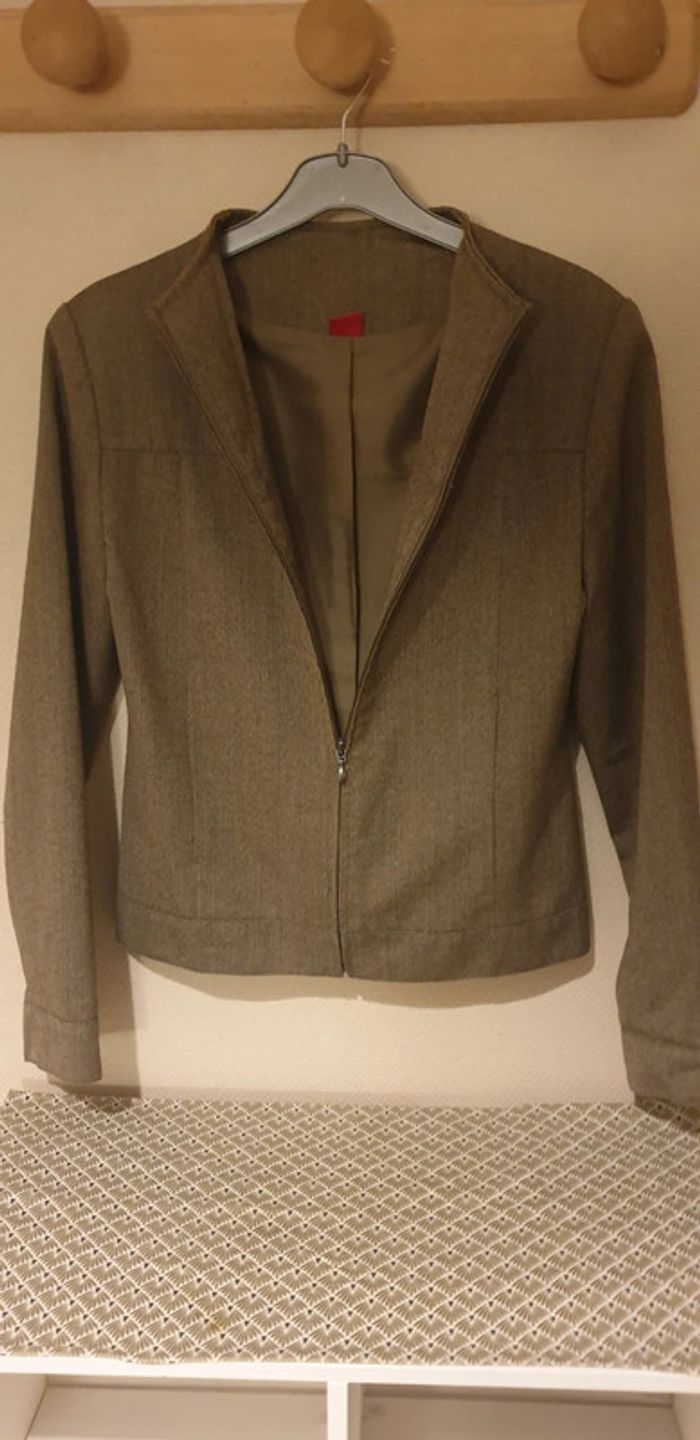 Veste kaki à petites épaulettes