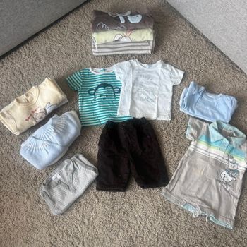 Lot de 14 vêtements bébé - Taille 0 et 1 mois