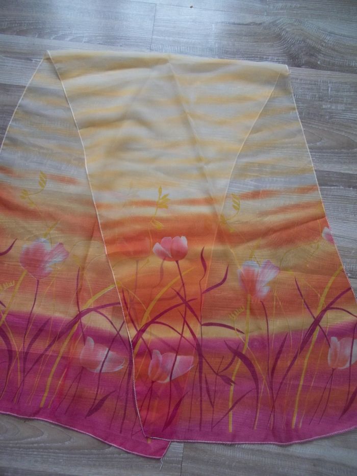 Etole voile orangé fleuri - photo numéro 2