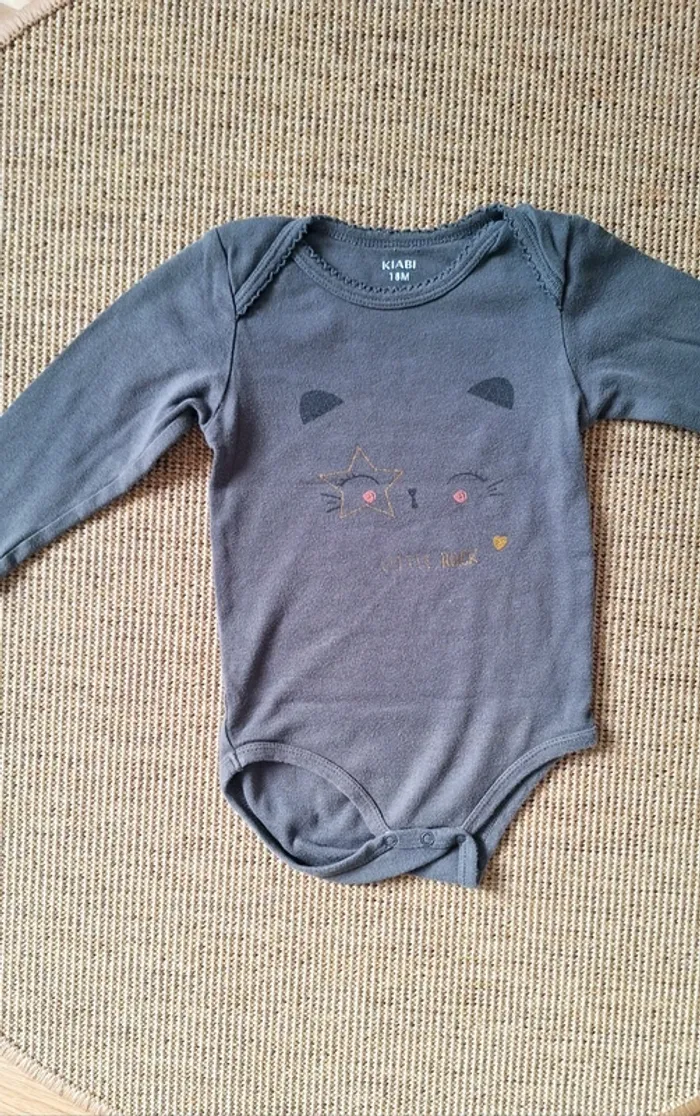 Pyjama et body fille en 18m - photo numéro 4