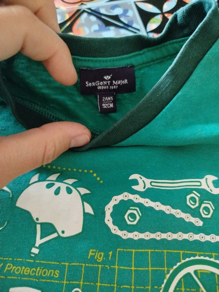 Tee-shirt 2 ans - photo numéro 2