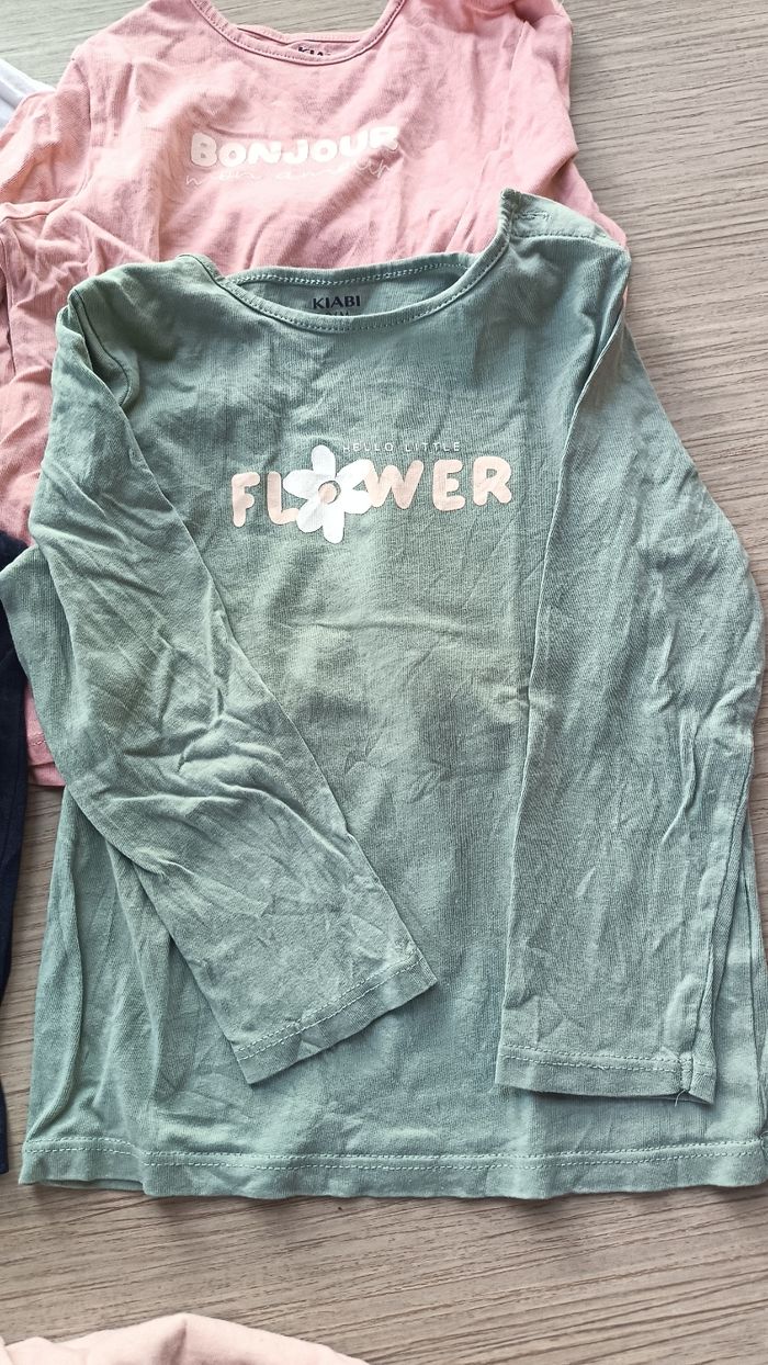 Lot de tee shirt - photo numéro 4