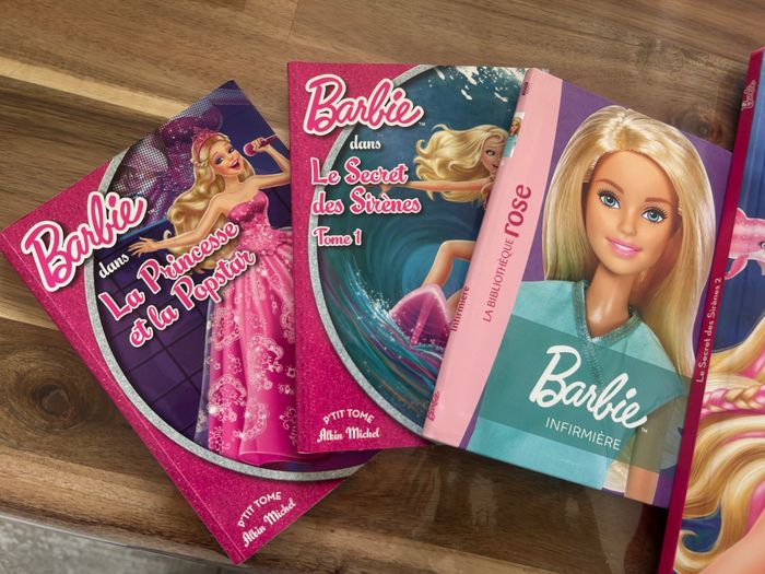 5 livres Barbie + un offert - photo numéro 2