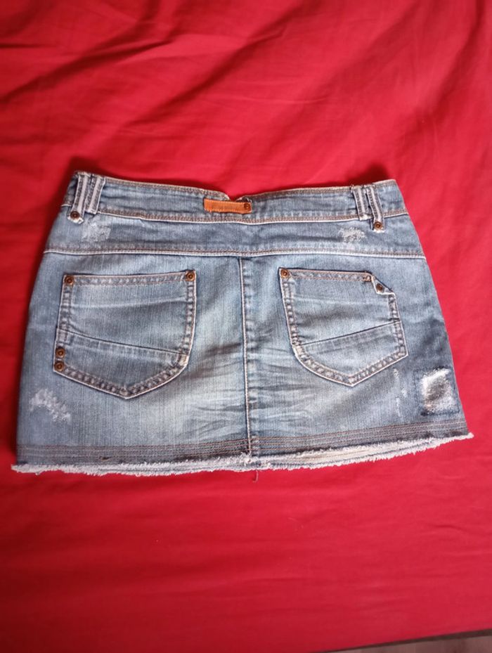 Jupe courte taille 14 ans - photo numéro 2