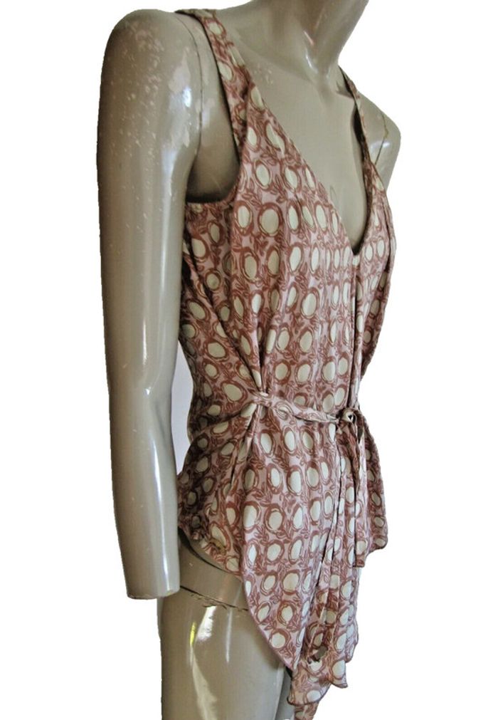 top tunique 100%soie marque manila grace pas de taille indiquée mais convient a une taille 36/38 - photo numéro 4