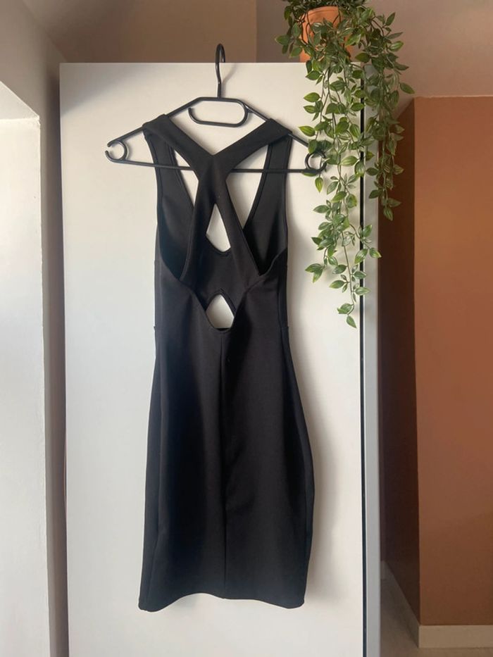 Jolie robe femme taille 36, Bershka - photo numéro 2