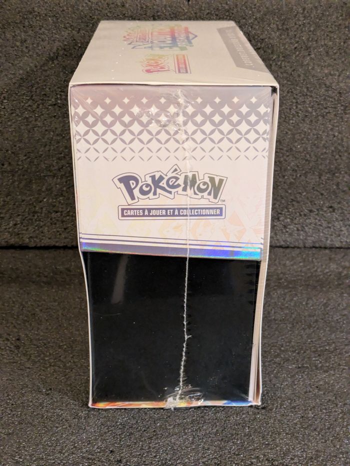 Pokémon coffret dresseur d'élite Évolutions prismatiques - photo numéro 3