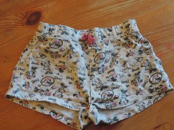 Short Minnie blanc taille 6 ans
