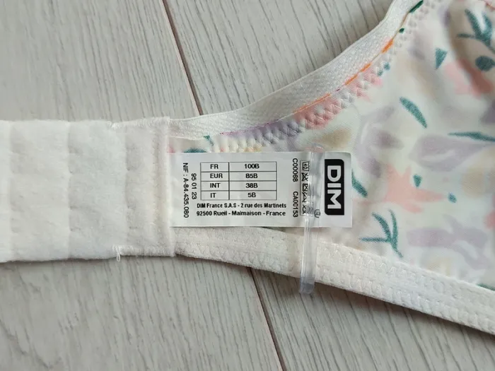 Soutien gorge Dim Generous Neuf - photo numéro 5
