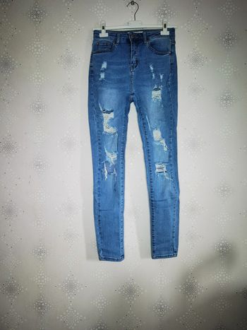D2769 - jeans à trous femme S