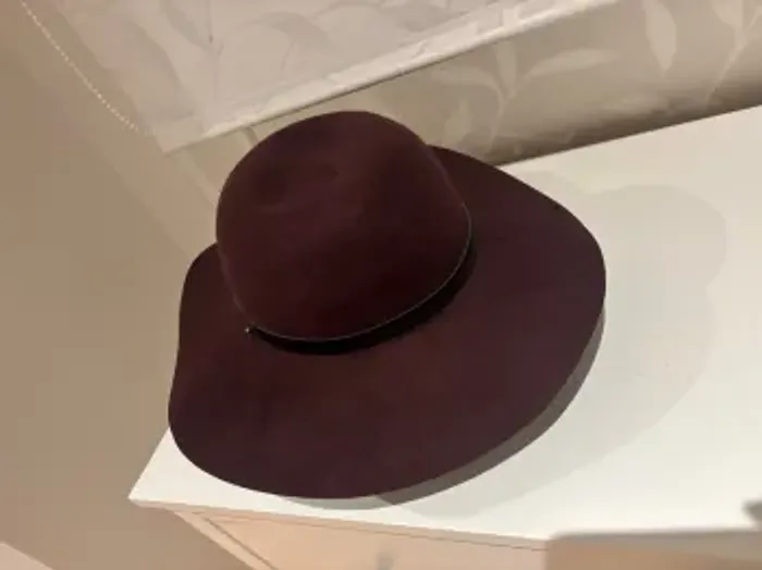 Chapeau Galeries Lafayette - photo numéro 4
