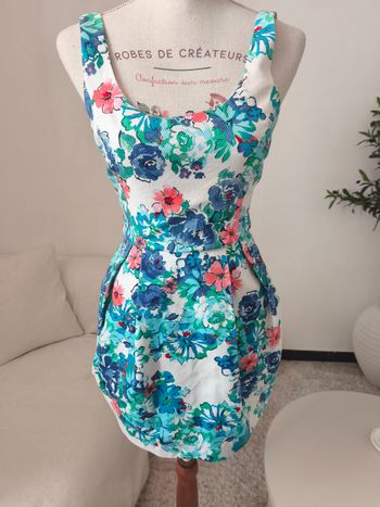 robe courte fleurie zara TRF bleu T.S