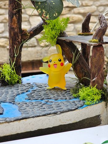 Super figurine Pokemon Nintendo pikachu effet transparent