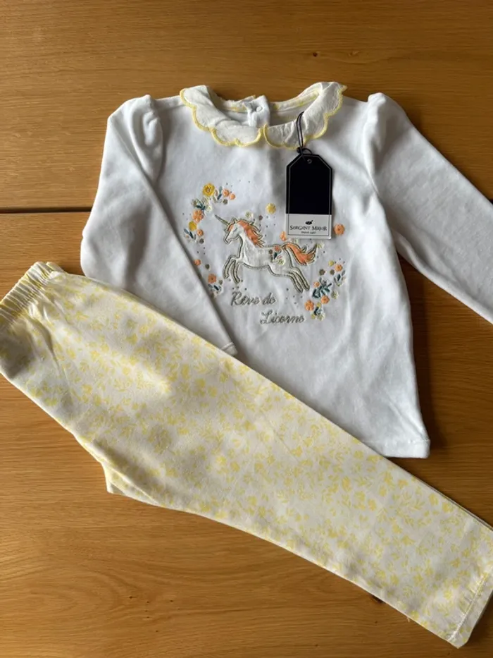 Pyjama 2 pièces ML haut en velours et bas jaune coton thème Licorne NEUF - Taille 4 Ans - photo numéro 2