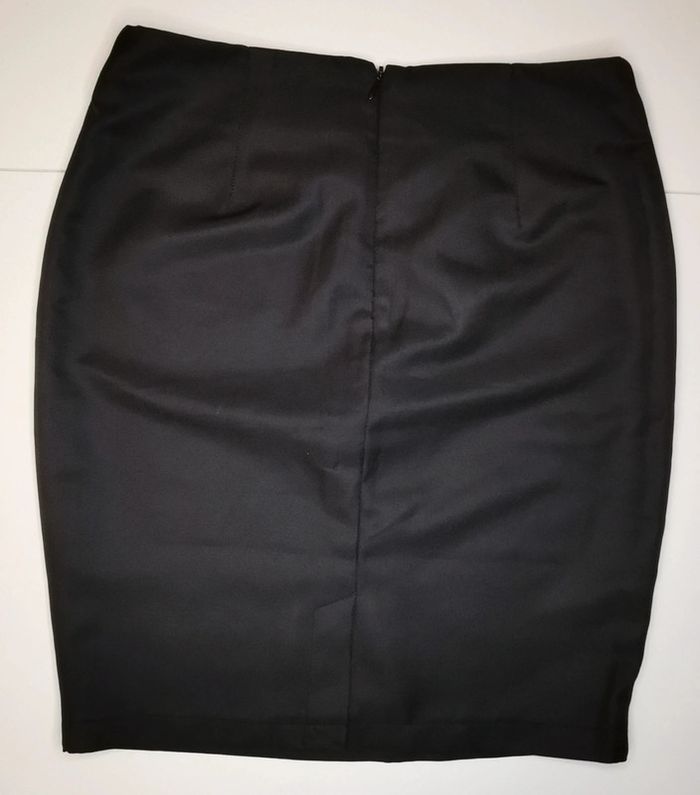 Jupe noire classique Kiabi Taille 36 - photo numéro 2