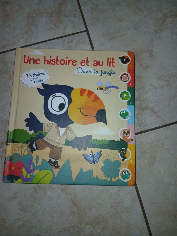 Livre Une histoire et au lit dans la jungle